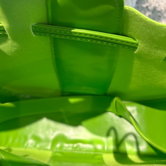 Geir Ness- Laila Vibrant lime Green Women's bucket purse with accessory bag. - Picture 3 of 4
